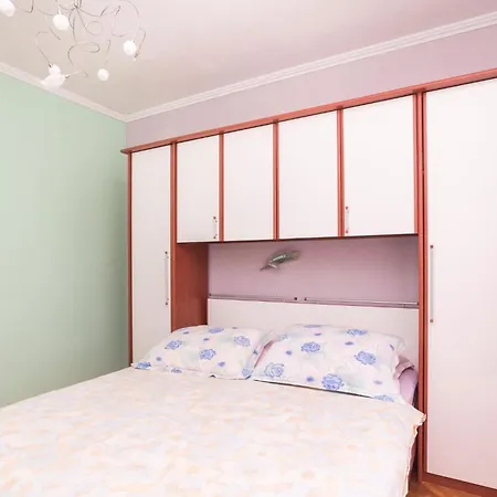 Colorful Flat With Bell-shaped Balcony *